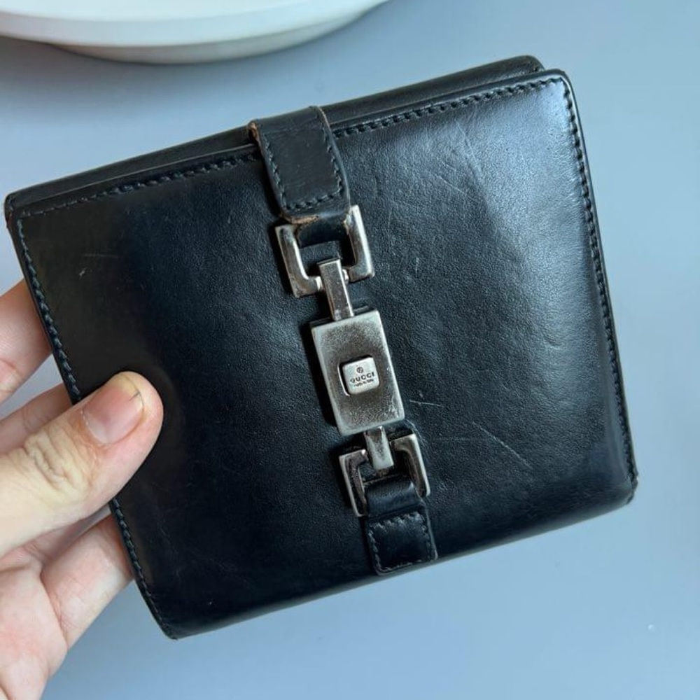 Authentic Gucci wallet - Picture 7 of 10